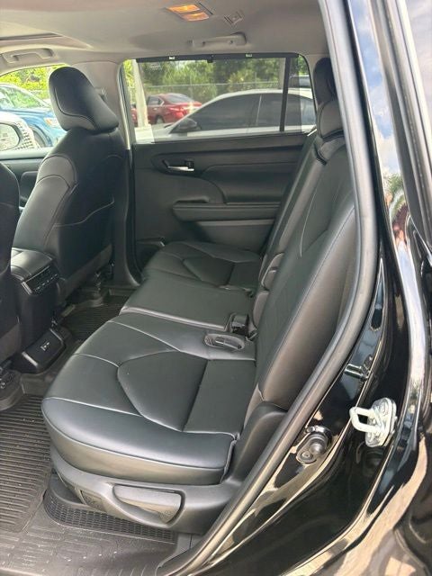 2023 Toyota Highlander Hybrid XLE