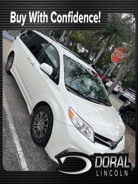 2020 Toyota Sienna XLE 8 Passenger