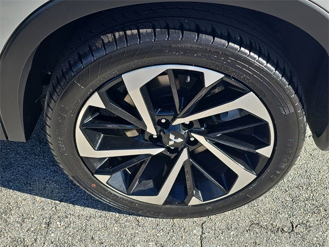 2023 Mitsubishi Outlander PHEV SE