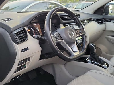 2022 Nissan Rogue Sport SV