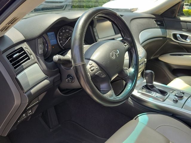 2016 INFINITI Q70 3.7