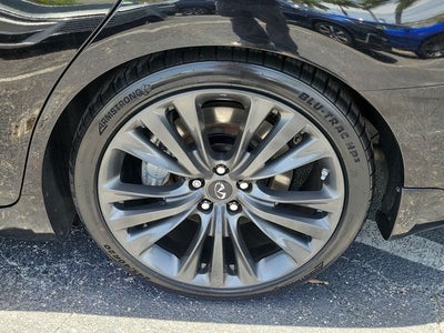 2016 INFINITI Q70 3.7