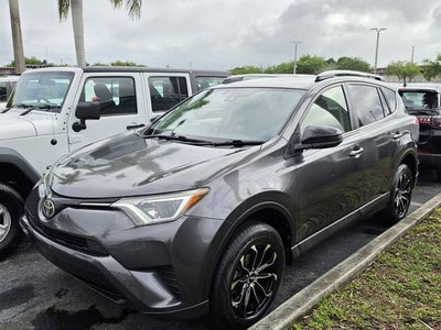 2017 Toyota RAV4 LE