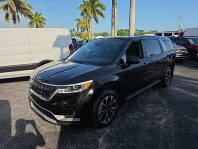 2024 Kia Carnival EX