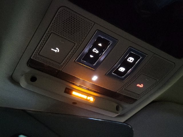 2023 Land Rover Defender 90 S