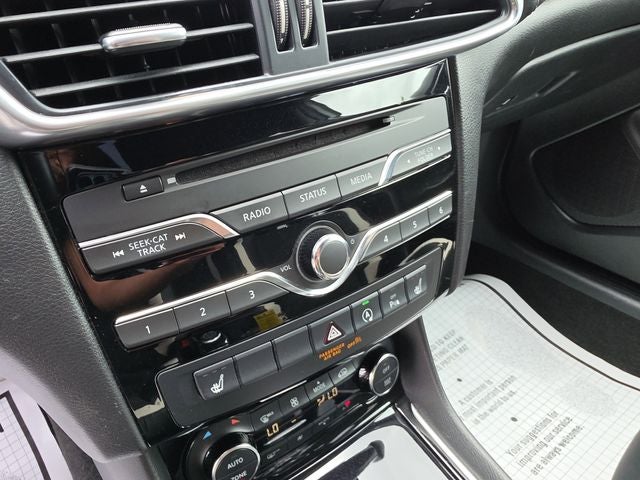 2019 INFINITI QX30 Sport