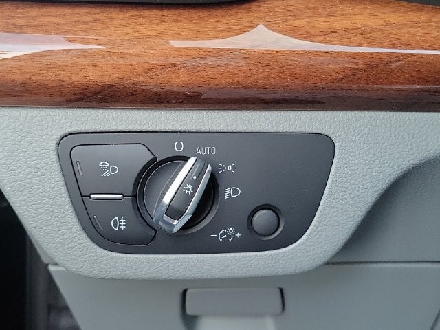 2025 Audi Q5 40 Premium quattro