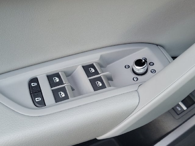 2025 Audi Q5 40 Premium quattro