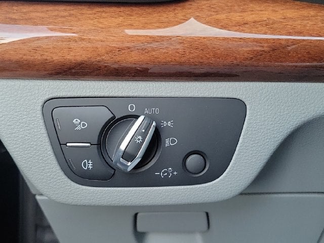 2025 Audi Q5 40 Premium quattro