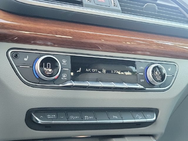 2025 Audi Q5 40 Premium quattro