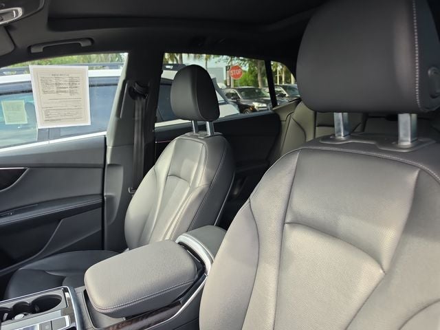 2022 Audi Q8 55 Premium Plus quattro