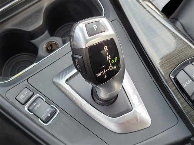 2017 BMW 3 Series 320i