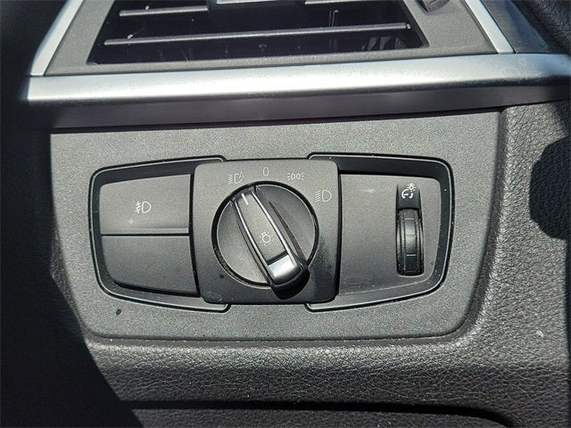 2017 BMW 3 Series 320i