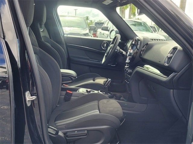 2022 MINI John Cooper Works Countryman Base