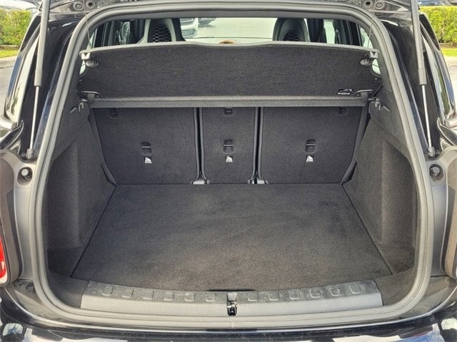 2022 MINI John Cooper Works Countryman Base