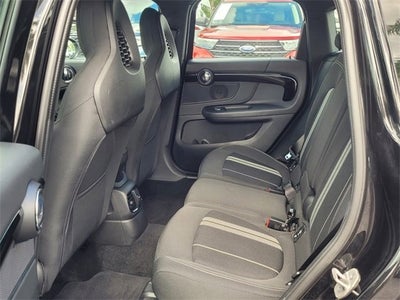 2022 MINI John Cooper Works Countryman Base