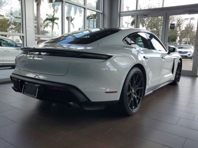 2022 Porsche Taycan GTS