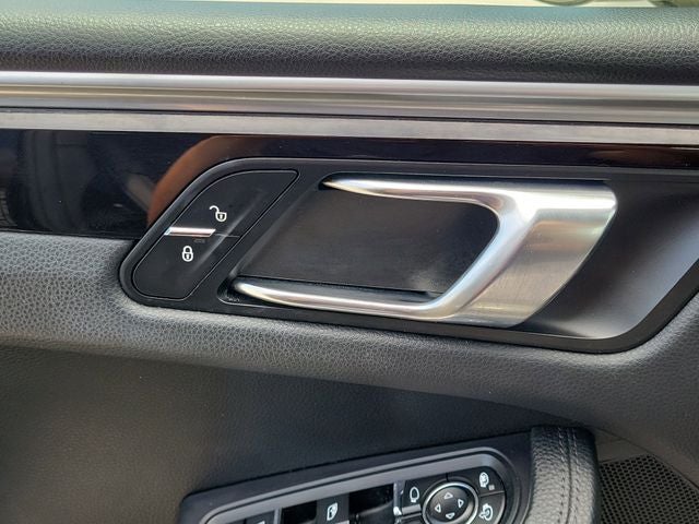 2018 Porsche Macan Sport Edition