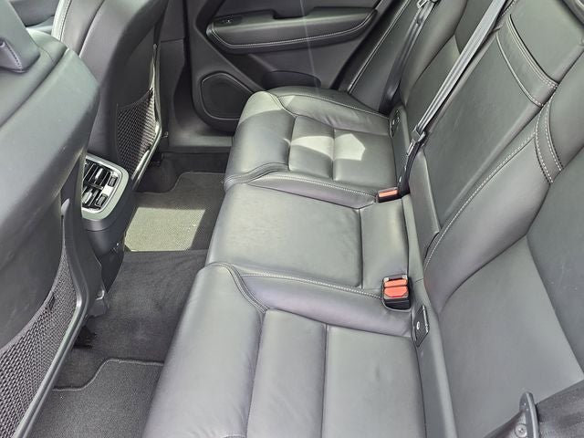 2022 Volvo XC60 B5 Inscription