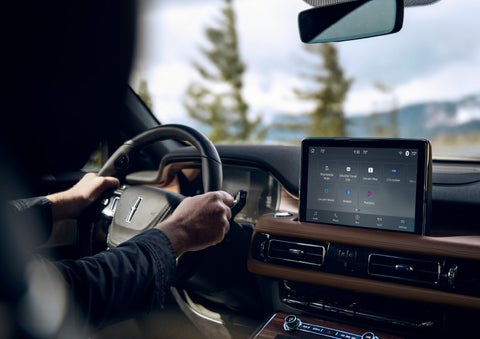 The center touch screen in a 2024 Lincoln Aviator® SUV is shown | Lincoln of Cutler Bay in Miami FL