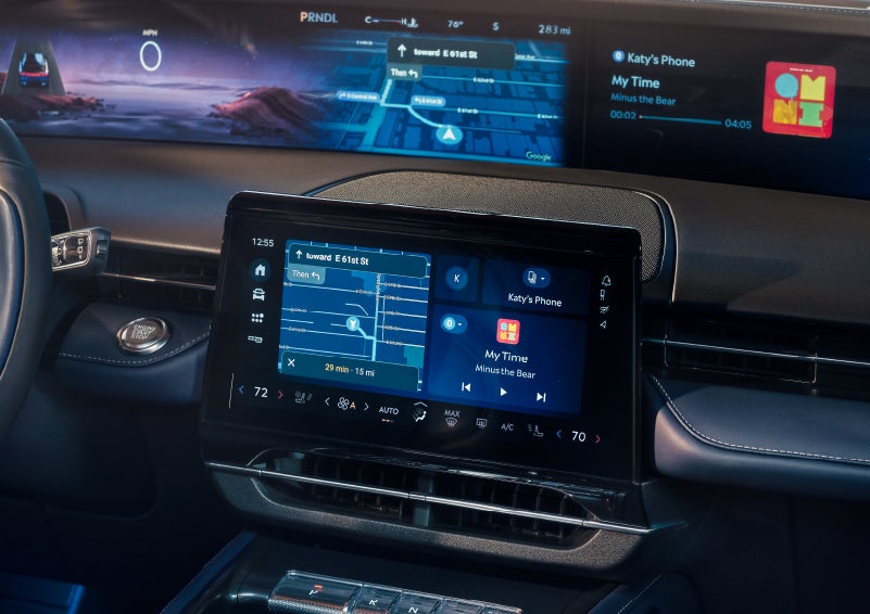 Driving directions are shown on the center touchscreen. | Lincoln of Cutler Bay in Miami FL